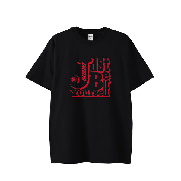 Just Be yourself Red T-shirt バック無し