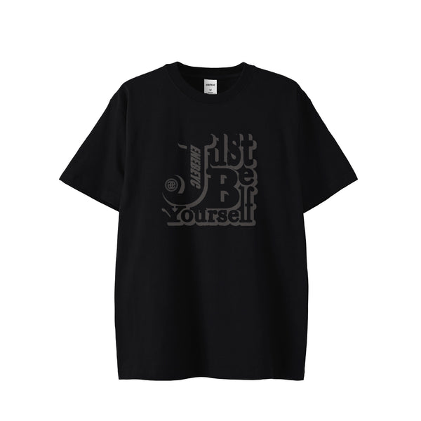Just Be yourself Charcoal T-shirt バック無し