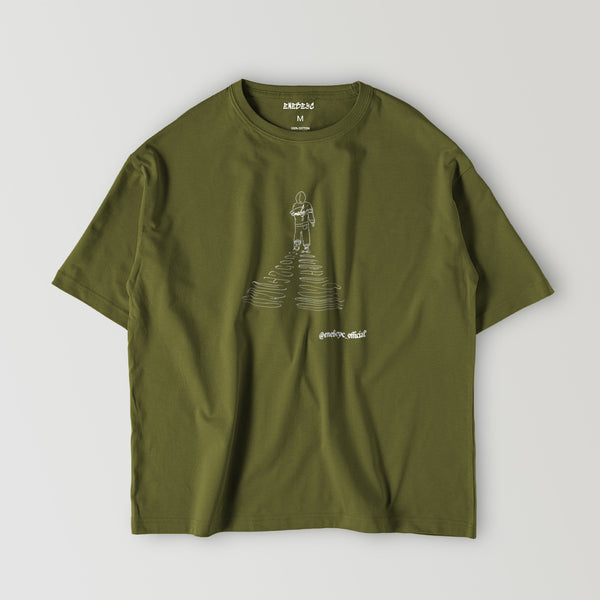 足跡 ﾋﾞｯｸﾞｼﾙｴｯﾄTee